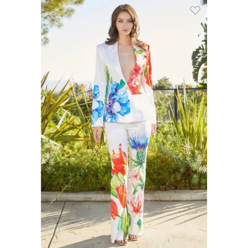 Floral Print Women's Pantsuit - Picture 2 of 5